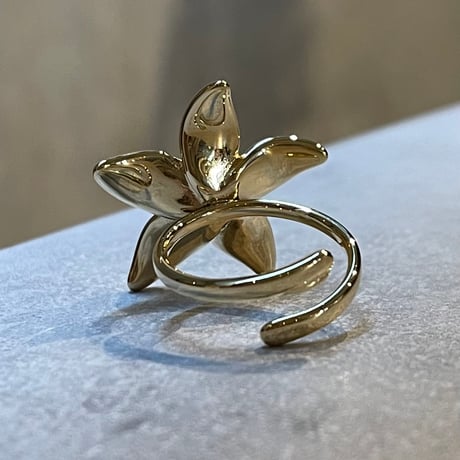 2506RG0658 / Large flower pearl ring（Gold）