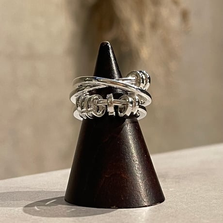 2410RG0534 / Many ring cross line ring（Silver）