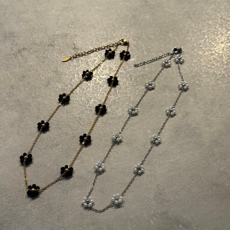 2507NC0347/  Beads Flower Necklace（silver）