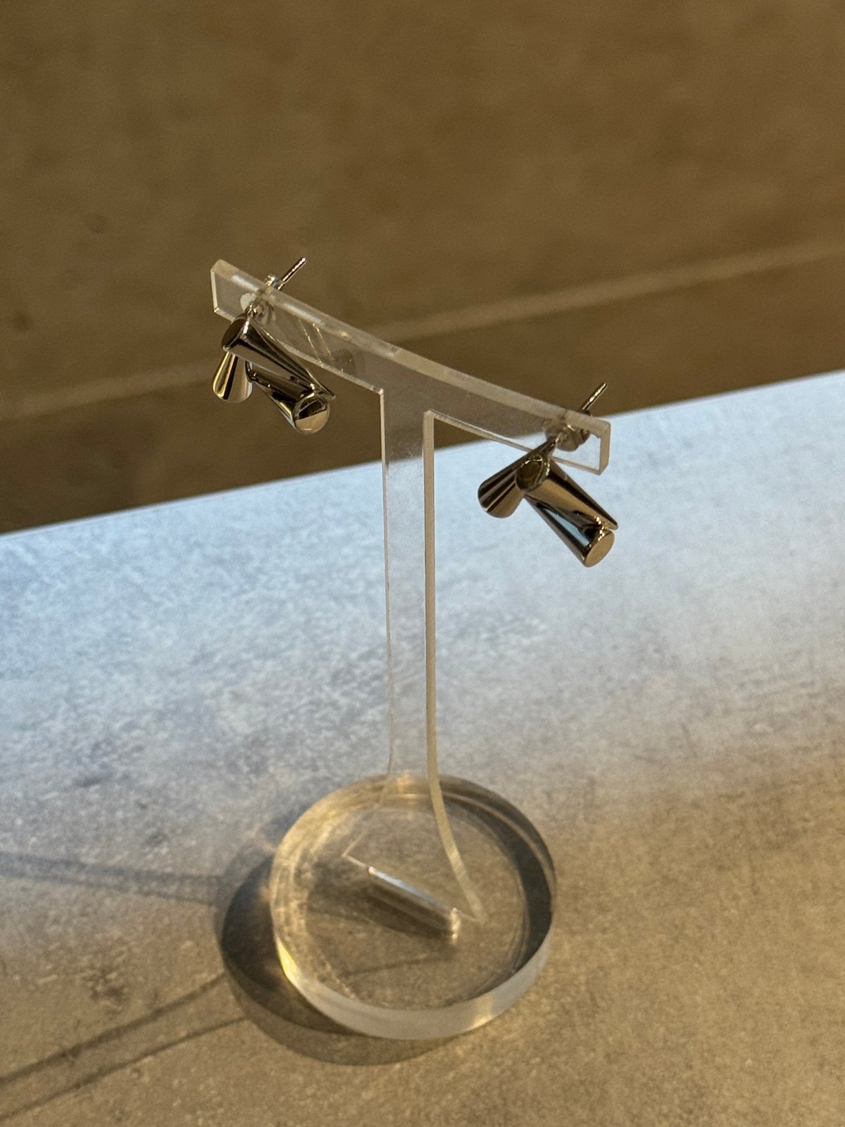 2508PR0798 / drop triangle pierce（Silver） | Ca