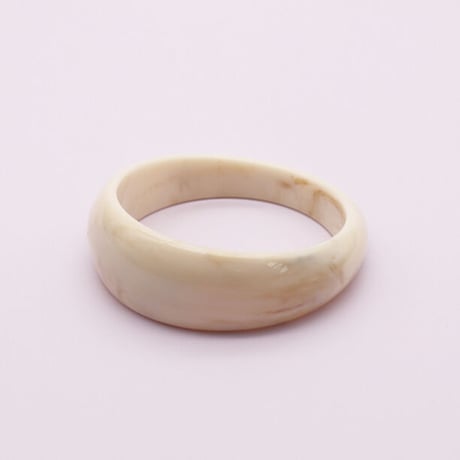 Acrylic  Bangle（Milky white）/ 2106-BR068