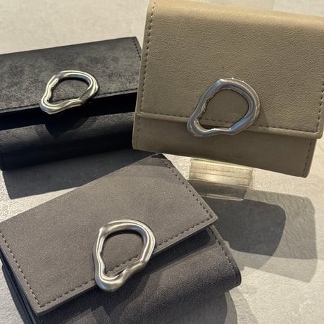 2509GS040(S)/ Point Tri-fold Wallet（Black)