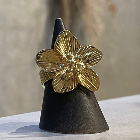 2505RG0626 / Big Flower motif ring（Gold）