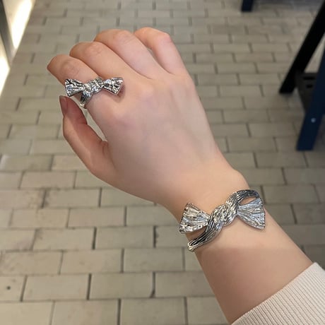 2505RG0624 / Knot ribbon design ring（Silver）