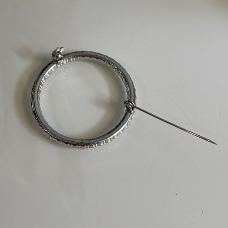 2403OT002 / Circle stone brooch（Silver）