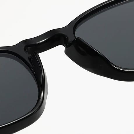 【 Select 】Vintage Retro Square Decoration Design Sunglasses (Tea)
