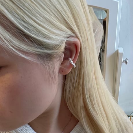 2509EC030 / Shiny line Earcuff（Silver）