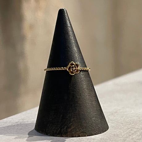 2501RG0577 / Mini flower motif ring（Gold）