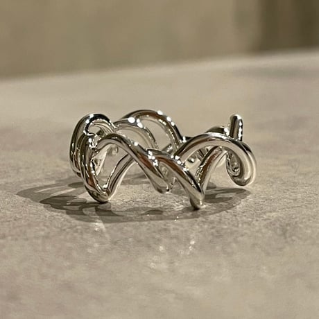 2411RG0536 / Double line twist ring #2（Silver）