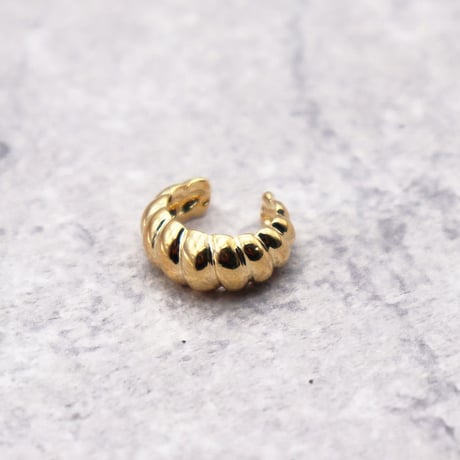 Crossiant Twisted Ear Cuff （GOLD）  / EC-034