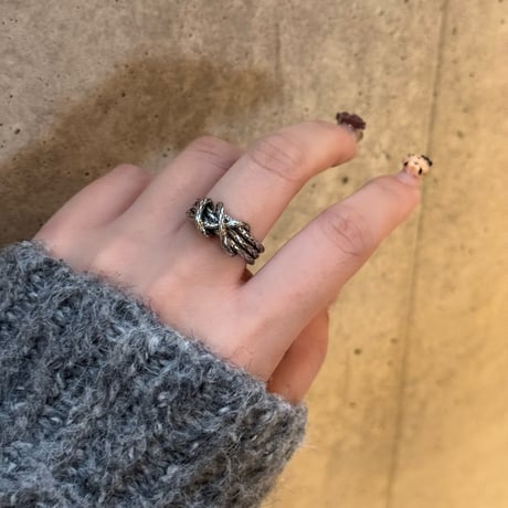 2501RG0567 / Irregular twist line ring（Silver）