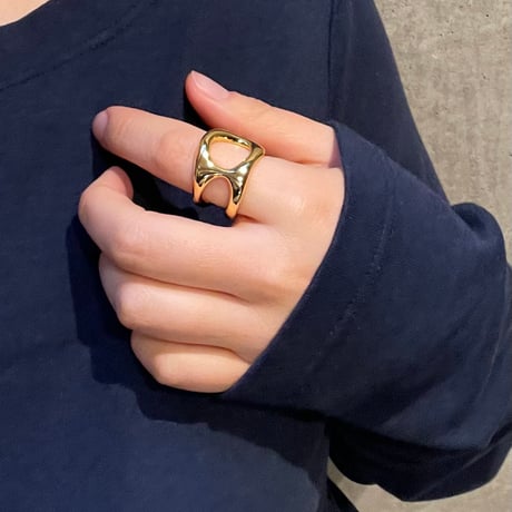 2501RG0562 / Irregular Hole ring（Gold）