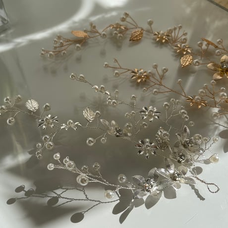 2402HA0068 / Pearl flower Hair band （Gold）