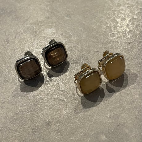 2403ER003 / Square clear stone Clip Earrings（Gold）