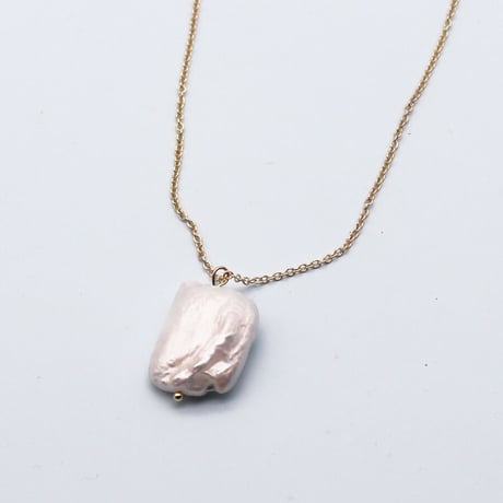 White Square Shape Pearl Necklace（Gold）  / 2106-NC067