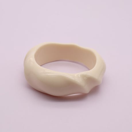 Acrylic  Bangle（White）/ 2106-BR069