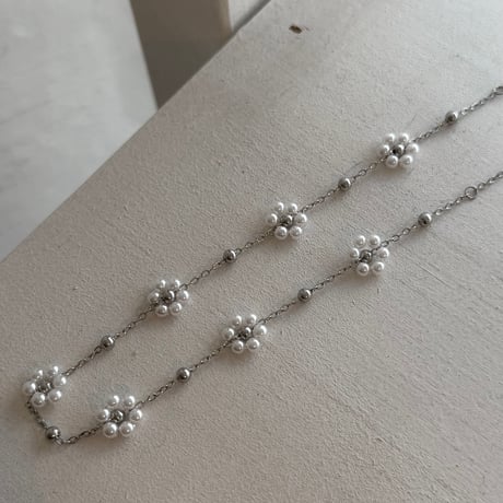 2603NC0380 / Beads Flower Necklace（Silver/Pearl）