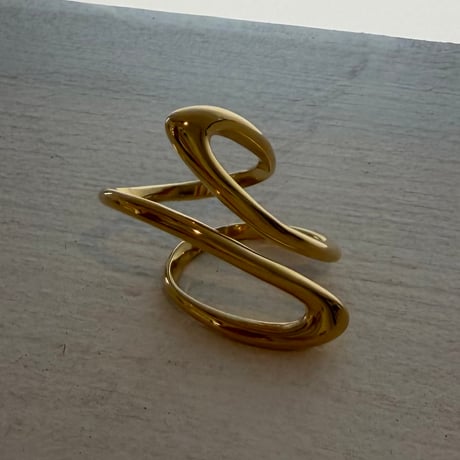 2604RG0781 / Asymmetry twist ring（Gold）