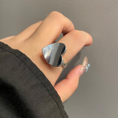 2306RG0296 / Curve heart motif ring (Silver)