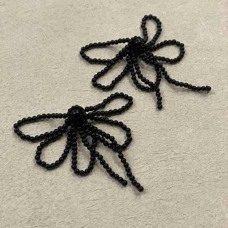 2405PR0709 / shower motif bees pierce （Black）