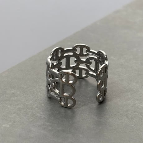 2606RG0813 / Mantel connect design ring（Silver）
