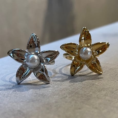 2506RG0658 / Large flower pearl ring（Gold）