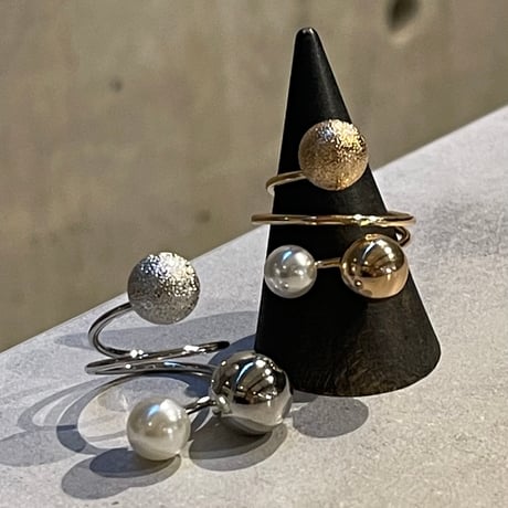 2501RG0564 / Pearl opening metal ball ring（Gold）