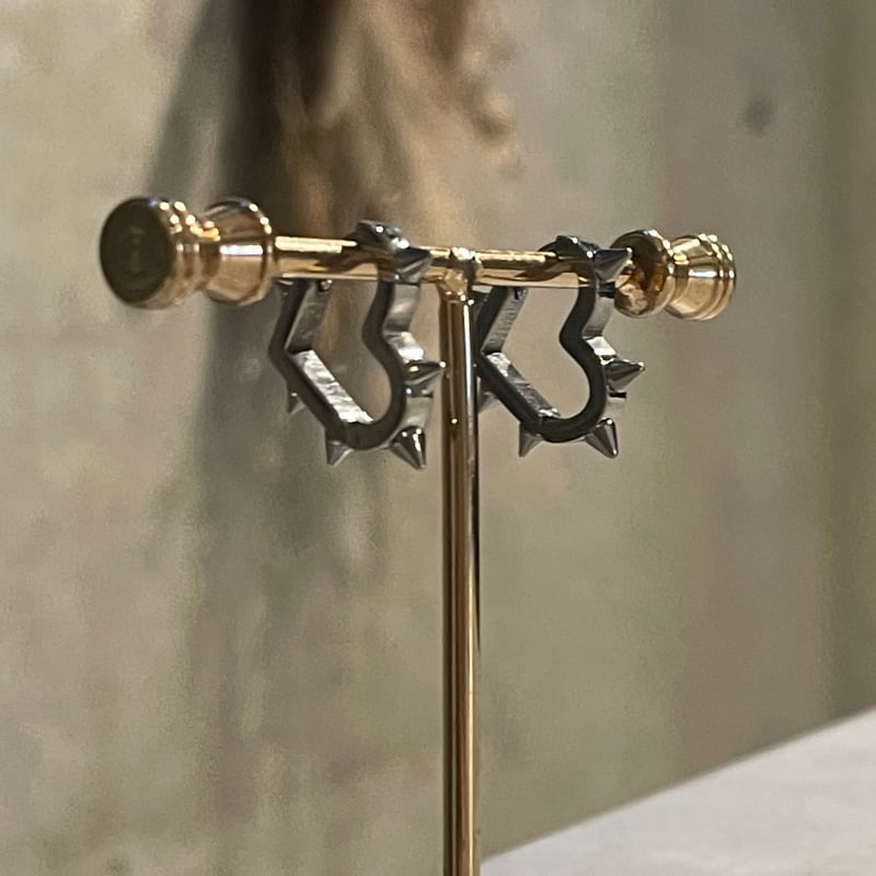 2508PR0800 / Thorn Heart shape Hoop pierce（Silv