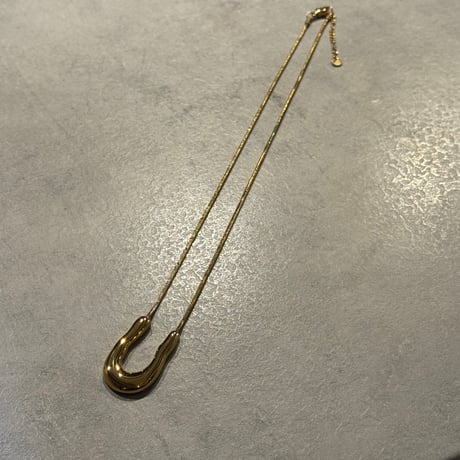 2509NC0359 / U design charm Necklace（Gold)