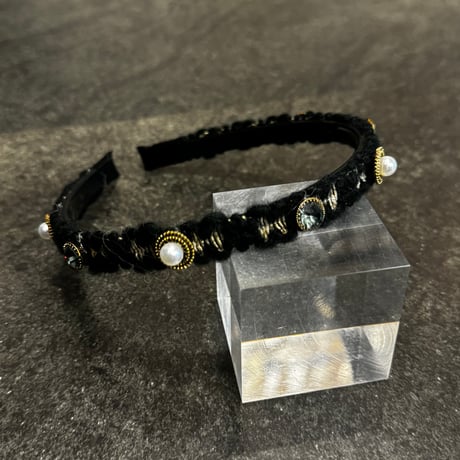 2409HA0077 / Pearl stone embroidery headband（Black）