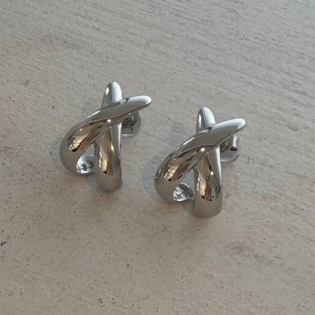 2604PR0845 / Round cross pierce（Silver）