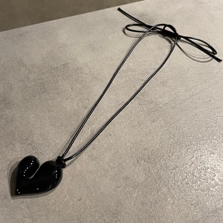 2411NC0269 / Volume heart choker（Black）