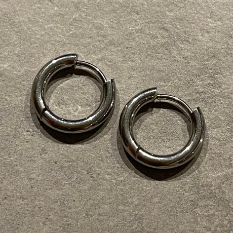 2501PR0738 / Stainless mini hoop pierce（Silver）