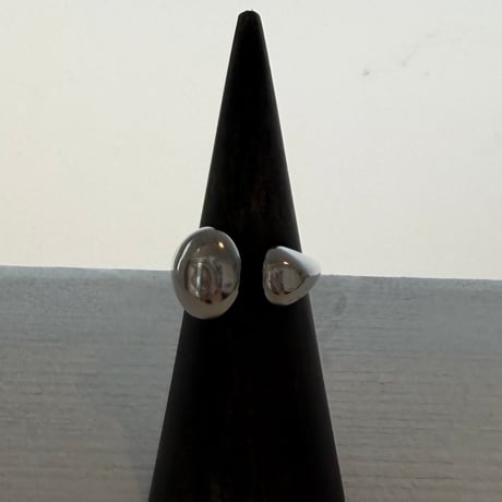 2604RG0780 / Asymmetry drop ring（Silver）