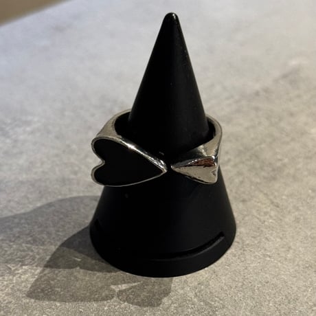 2508RG0673 / Black  Heart ring（Silver）