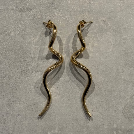 2501PR0745 / long wave twist pierce（Gold）
