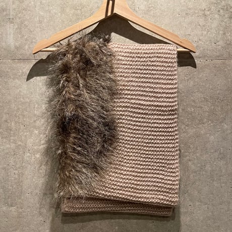 2411GS023 (S) /Knit fur Stall (Beige)