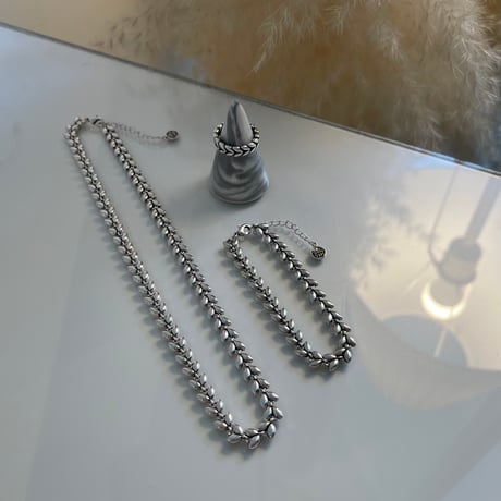 2404NC0244 / Leaf motif chain necklace（Silver）