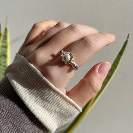 2312RG0368 / Metal irregular pearl ring（Silver）