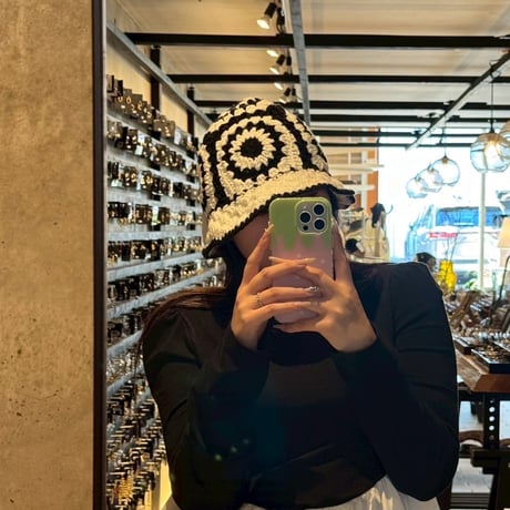 2505HW0088(S) / Crochet Flower Knit Hat（Black）