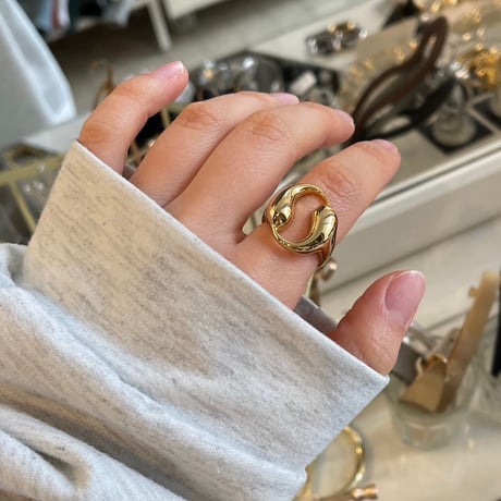 2501RG0563 / Twist Hole ring（Gold）