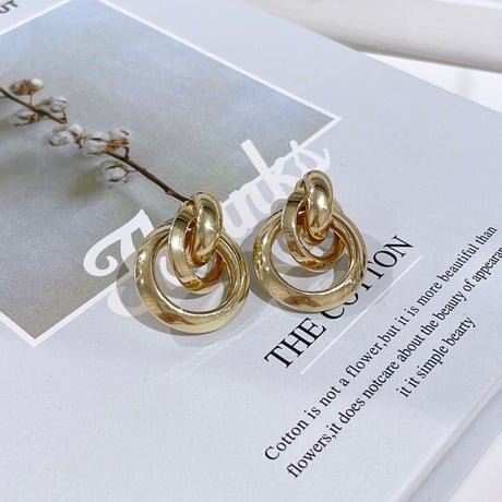Metal circle twist Earring（Gold）/ 2206_ER0115
