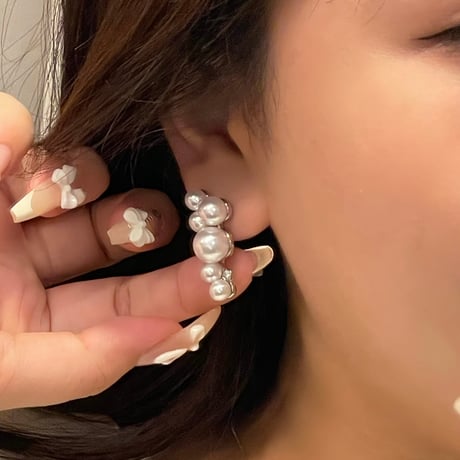 2405PR0722 / Grape Design Pearl Stone Pierce （Silver）