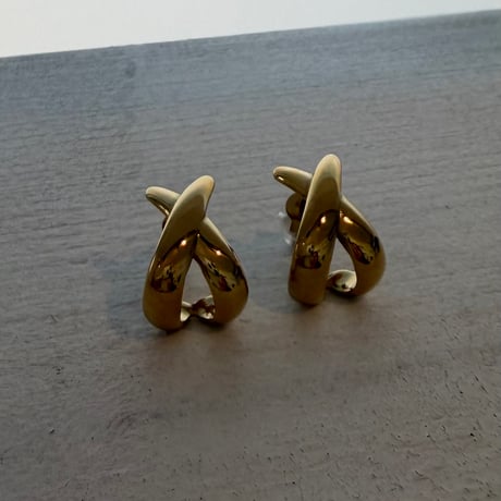 2604PR0845 / Round cross pierce（Gold）
