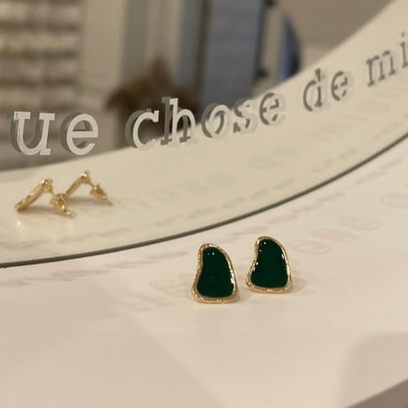 irregular green pierce （Green）/ 2112_PR0412