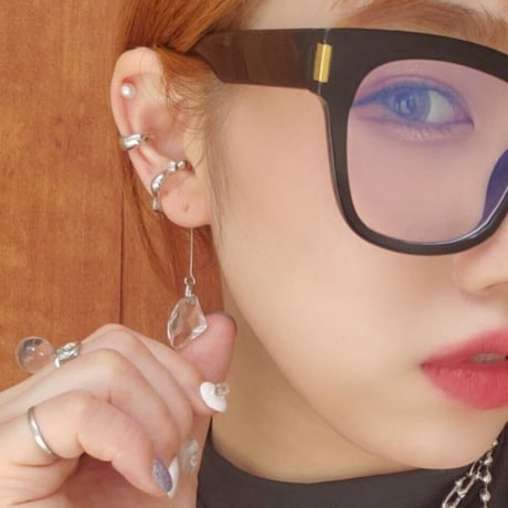 Geometric Acrylic clear stone Bone Earcuff （Silver） / EC050