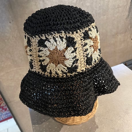 2406HW0038(S)/ Flower crochet Hat（Black）