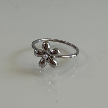 2604RG0777 / Mini Pearl flower motif ring（Silver）