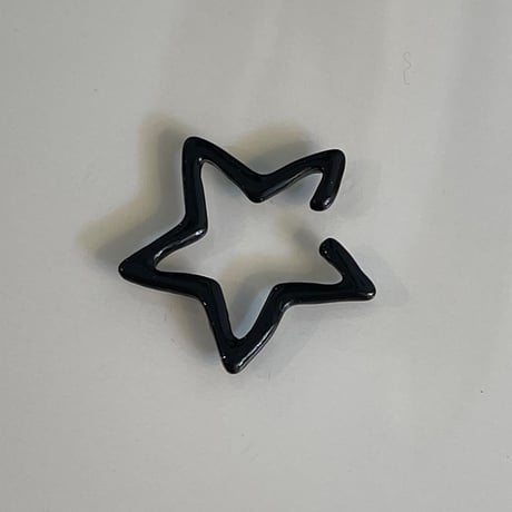 2403EC004 / Star motif Ear Cuff（Black）