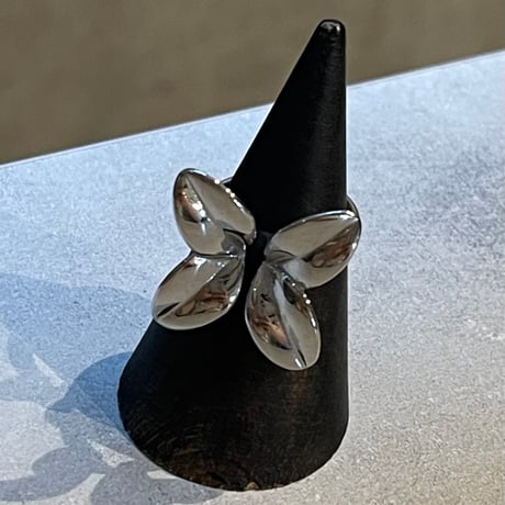 2507RG0665 / Bud butterfly open ring（Silver）